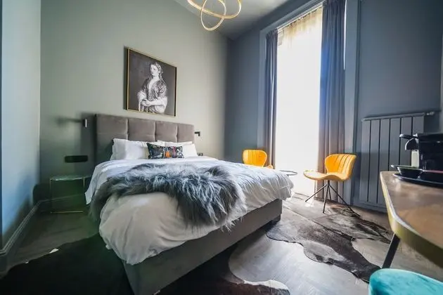 Deluxe Tek Büyük Yataklı Oda