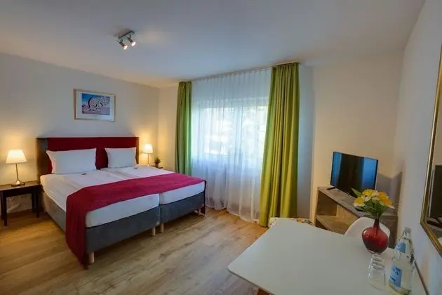 Tek Büyük veya İki Ayrı Yataklı Oda