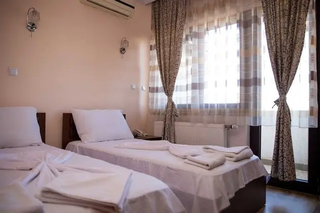 Economy İki Ayrı Yataklı Oda