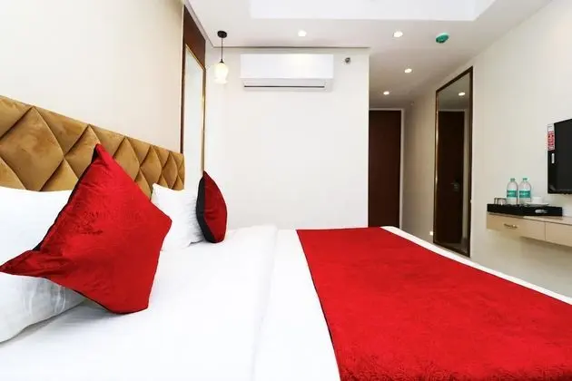 Deluxe Oda, 1 En Büyük (King) Boy Yatak, Sigara İçilebilir, Şehir Manzaralı