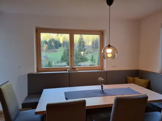 Ev