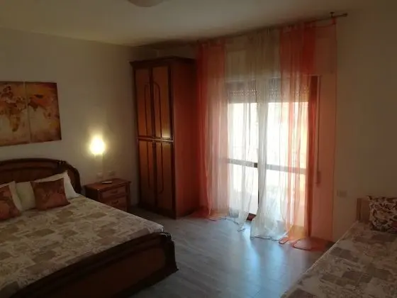 Dört Kişilik Oda (Private External Bathroom)
