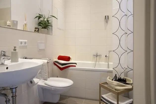 Deluxe Apart Daire, Özel Banyo (Eutritzscher Strasse 8 )