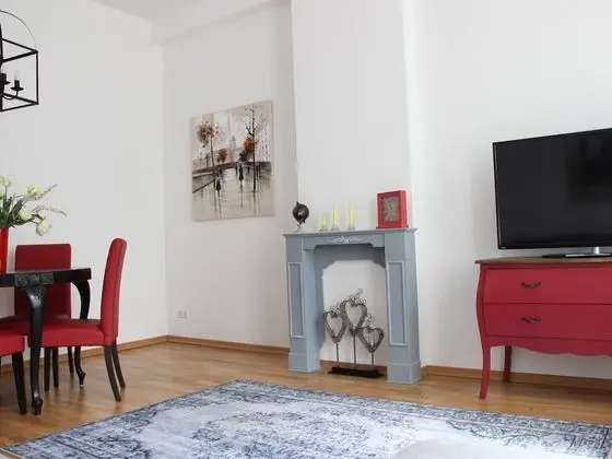 Deluxe Apart Daire, Özel Banyo (Eutritzscher Strasse 8 )