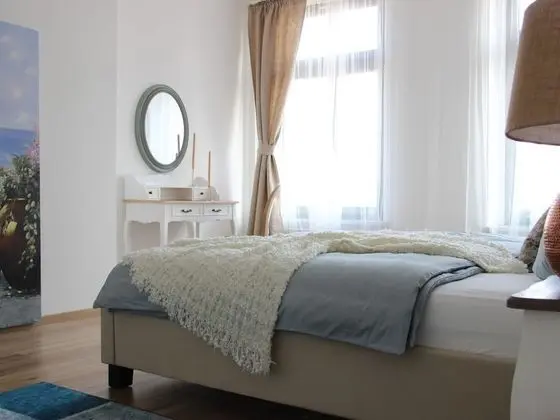 Deluxe Apart Daire, Özel Banyo (Kurt Schumacher Str.21)