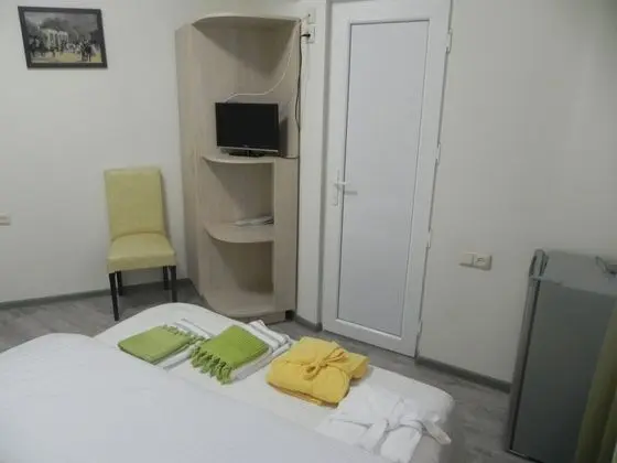 Standard Tek Büyük Yataklı Oda