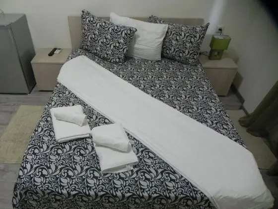 Standard Tek Büyük Yataklı Oda