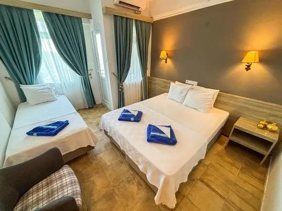 Standart Oda, Deniz Manzaralı, Balkonlu