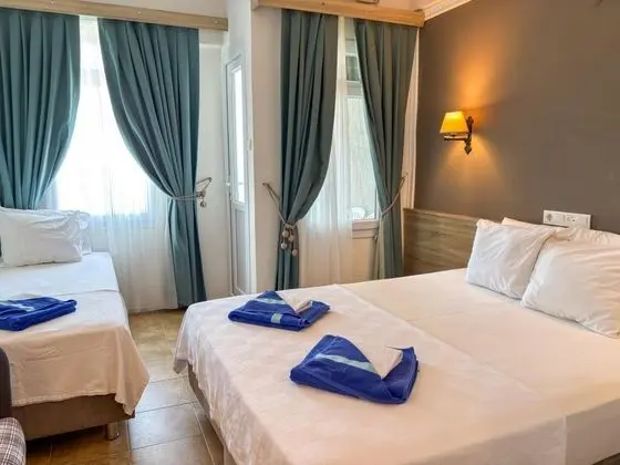 Standart Oda, Deniz Manzaralı, Balkonlu