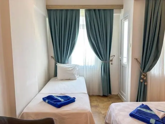 Standart Oda, Deniz Manzaralı, Balkonlu