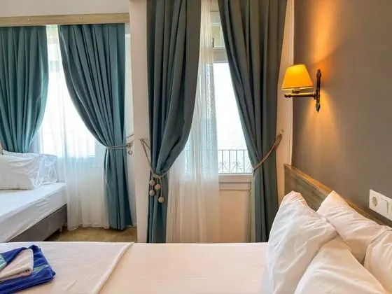 Standart Oda, Deniz Manzaralı, Balkonlu