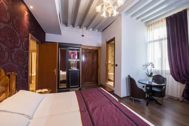 1 Çift Kişilik Veya 2 Tek Kişilik Yatak Superior