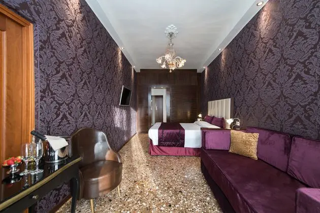 1 Çift ​​kişilik Yatak Deluxe Canal View