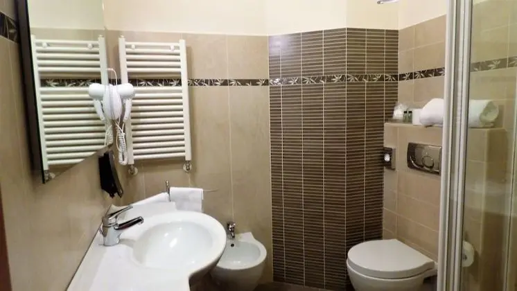 Standard Tek Büyük veya İki Ayrı Yataklı Oda, Vadi Manzaralı