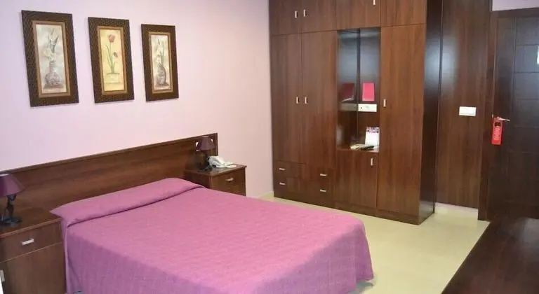 Tek Büyük Yataklı Oda