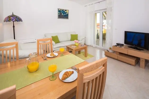 Comfort Apart Daire, Kısmi Deniz Manzaralı