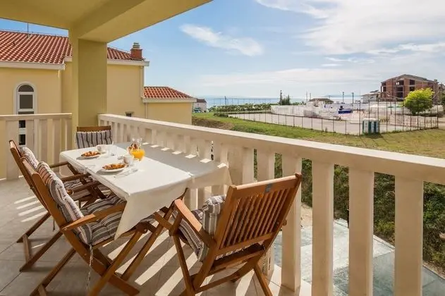 Comfort Apart Daire, Kısmi Deniz Manzaralı