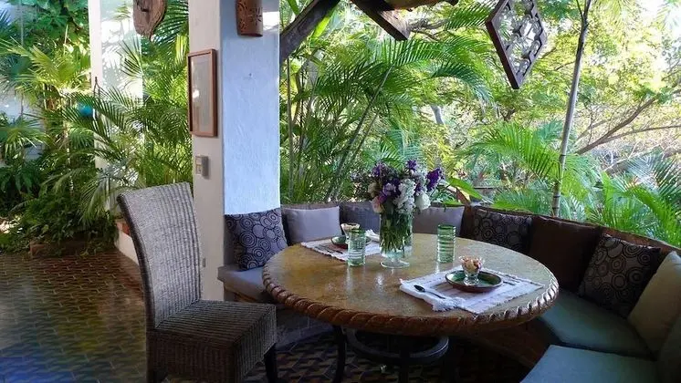 Villa, Sigara İçilmez
