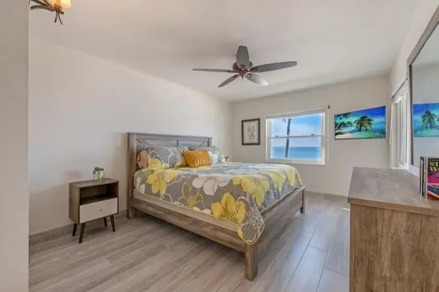 Daire, Birden Çok Yatak (Leonardo Arms Condo on the Beach)
