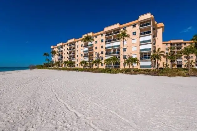 Daire, Birden Çok Yatak (Leonardo Arms Condo on the Beach)