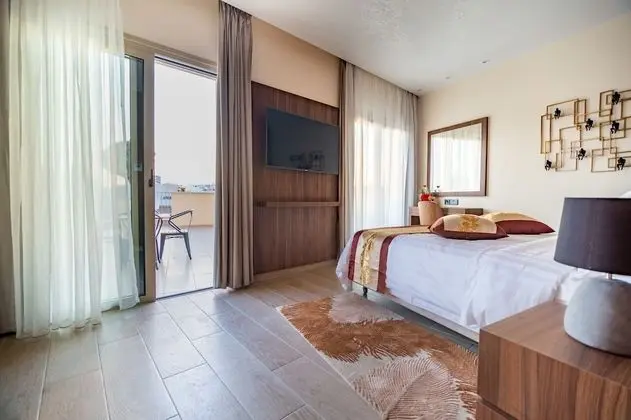 Deluxe Tek Büyük Yataklı Oda, Business Dinlenme Salonu Kullanımı, Şehir Manzaralı