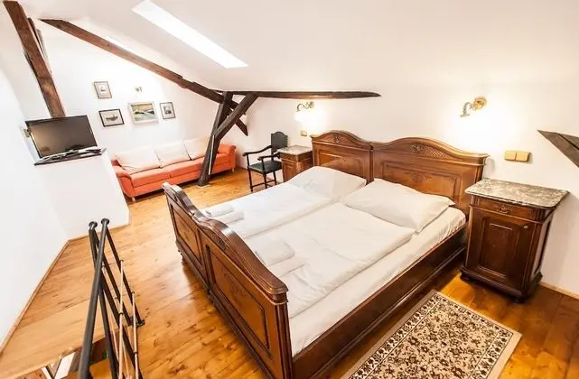 Standard Tek Büyük Yataklı Oda