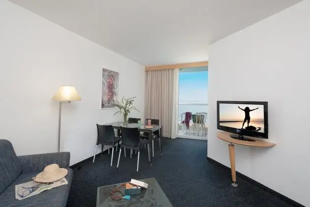 Deluxe Family Sea View