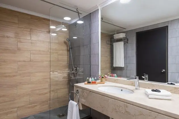 Deluxe Oda, Balkon, Deniz Manzaralı