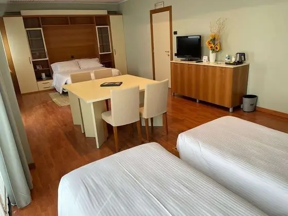 Family Oda, Birden Çok Yatak, Sigara İçilmez, Balkon