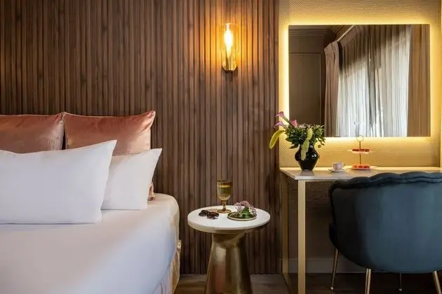 Deluxe Gordon Room