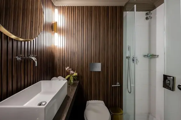 Deluxe Gordon Room