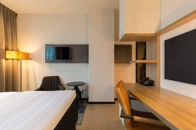 Comfort Tek Büyük Yataklı Oda