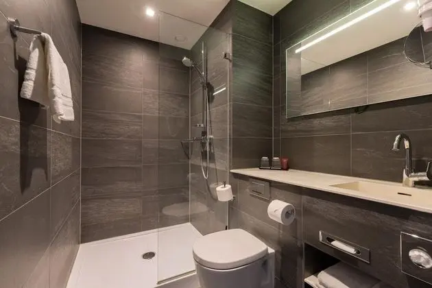 Comfort Tek Büyük Yataklı Oda