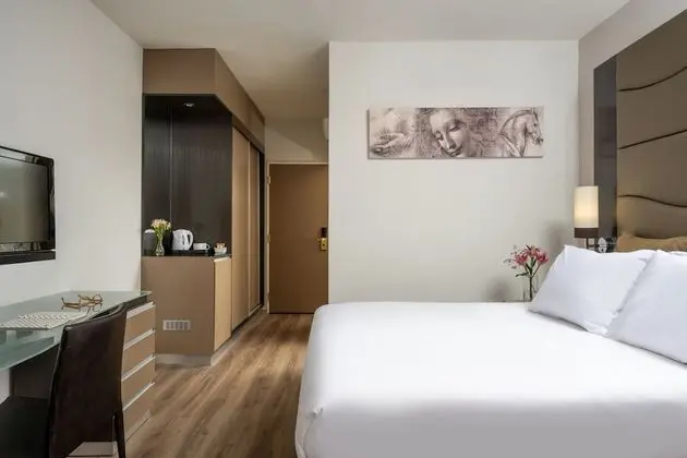 Superior Tek Büyük veya İki Ayrı Yataklı Oda