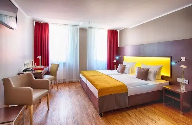 Deluxe Tek Büyük veya İki Ayrı Yataklı Oda, 1 Yatak Odası