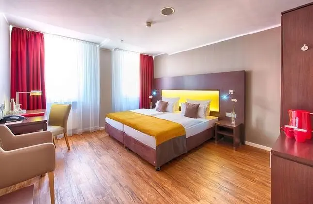 Deluxe Tek Büyük veya İki Ayrı Yataklı Oda, 1 Yatak Odası