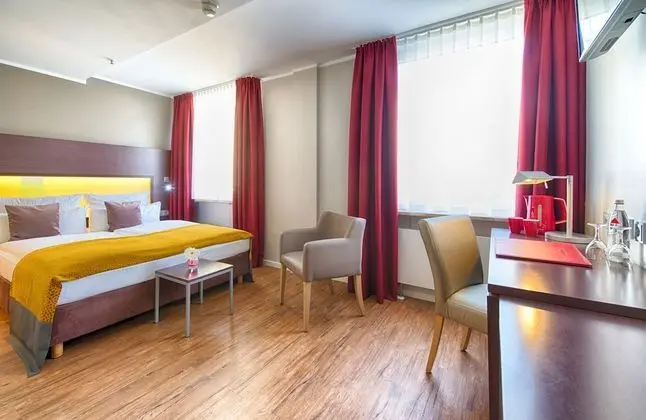 Deluxe Tek Büyük veya İki Ayrı Yataklı Oda, 1 Yatak Odası