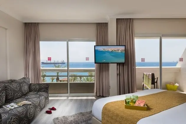 Junior Süit, Business Dinlenme Salonu Kullanımı, Deniz Manzaralı