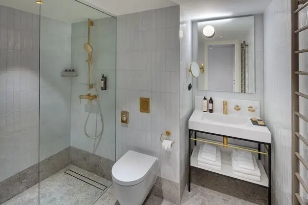 Bookquet Junior Suite