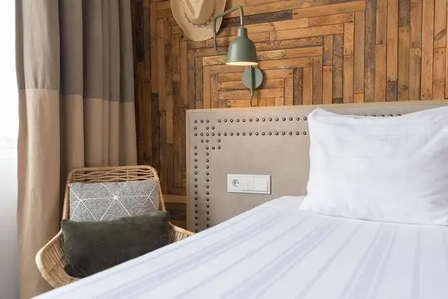 Deluxe Tek Büyük veya İki Ayrı Yataklı Oda