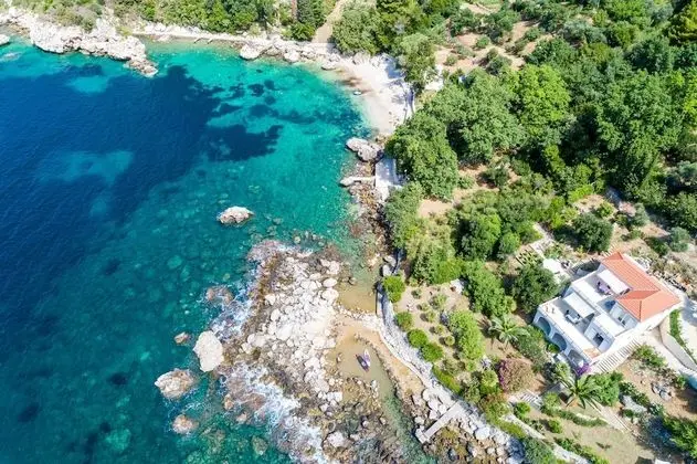 Villa (Two Bedroom Apartment with Terrace an)