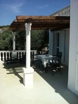 Villa (Two Bedroom Apartment with Terrace an)