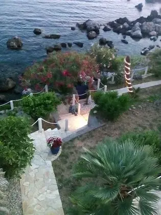 Villa (Two Bedroom Apartment with Terrace an)