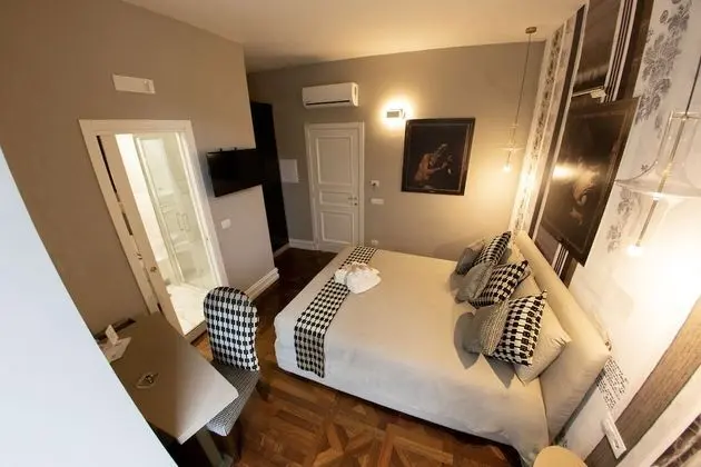 Comfort Tek Büyük Yataklı Oda