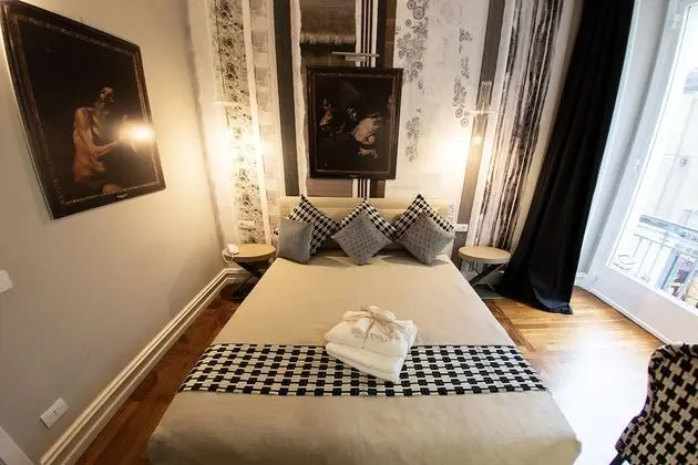 Comfort Tek Büyük Yataklı Oda