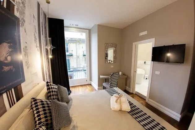 Comfort Tek Büyük Yataklı Oda