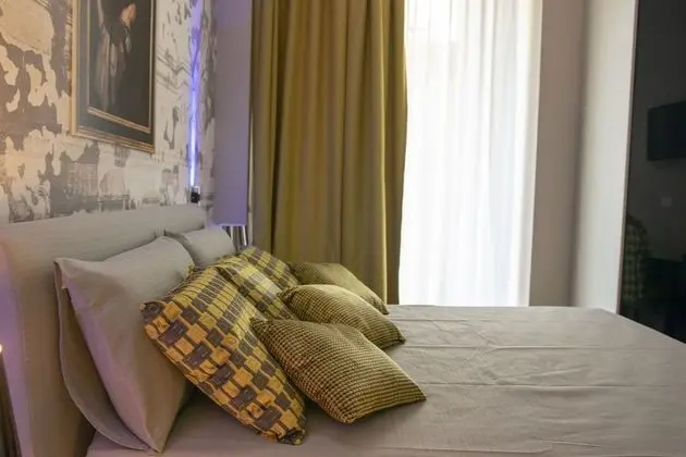 Standard Tek Büyük Yataklı Oda