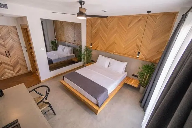 Özel Havuzlu Deluxe Oda, Deniz ve Havuz Manzaralı, Havuzlu