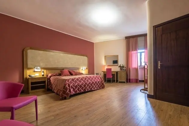 Comfort Tek Büyük Yataklı Oda