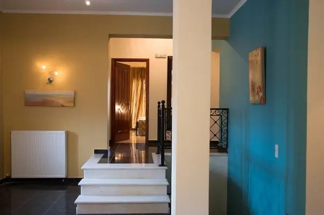 Family Villa, 4 Yatak Odası, Kişiye Özel Havuzlu (Georgia)